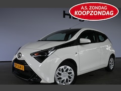 Toyota Aygo - 1.0 VVT-i x-play limited Airco Carplay 1e Eigenaar Dealer Onderhouden Inruil Mogelijk