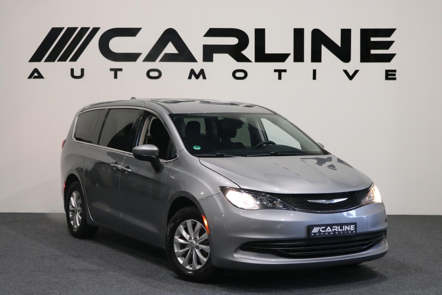 Chrysler Pacifica - 3.6 V6 Hybrid AUT. 7 Zits Limited AIRCO NAVI Elek schuifdeuren GARANTIE NAP APK - AutoWereld.nl