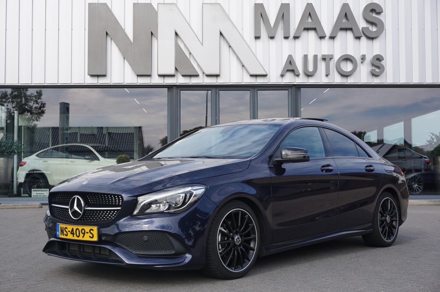 Mercedes-Benz CLA-Klasse - 180 AUT7 AMG NIGHT PANORAMADAK - AutoWereld.nl