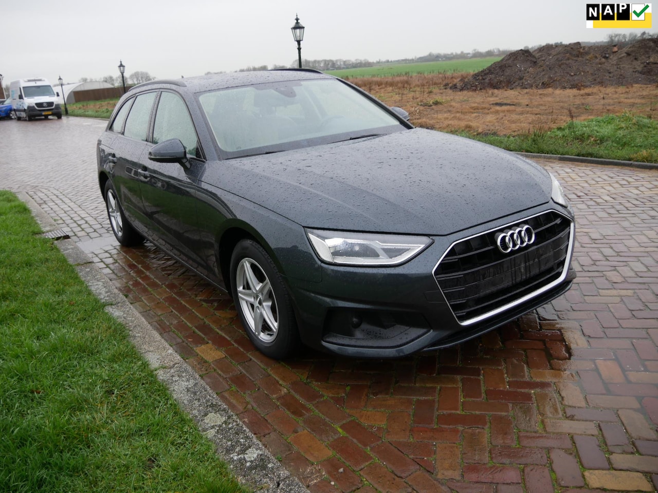 Audi A4 Avant - 30 TDI 1000kW S-TRONIC edition Business LEATHER ** 12999 NETTO ** - AutoWereld.nl