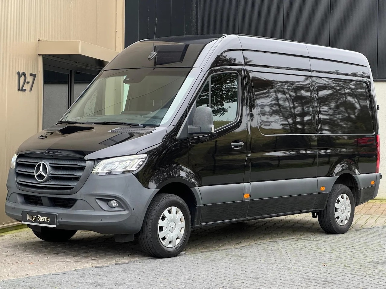 Mercedes-Benz Sprinter - 316 2.2 CDI L2H2|LED|MBUX| - AutoWereld.nl