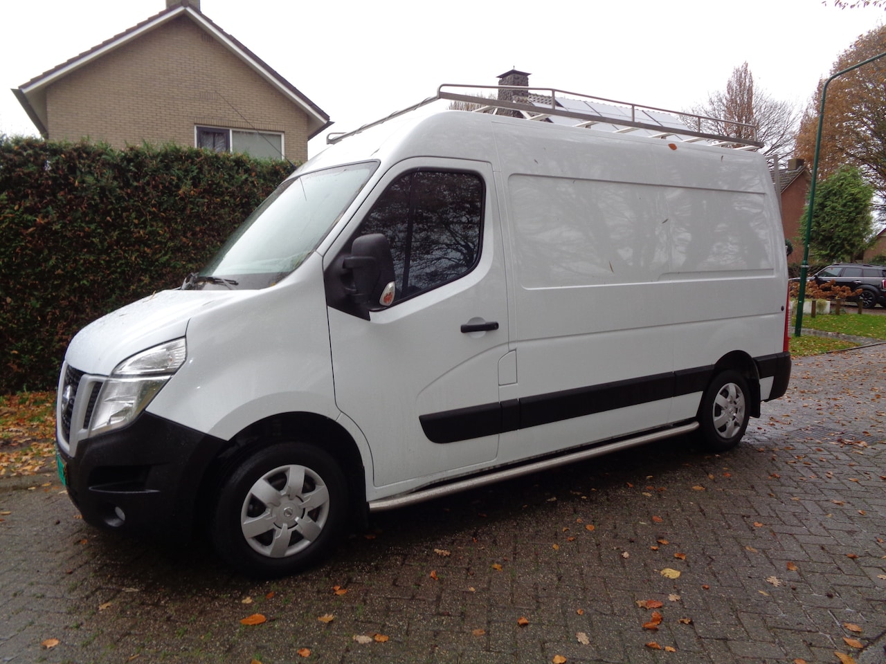 Nissan NV400 - 2.3 dCi L2H2 Business 2.3 dCi L2H2 Business - AutoWereld.nl