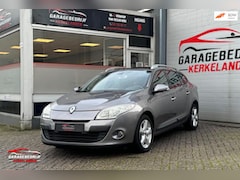 Renault Mégane Estate - 2.0 Dynamique automaat pano