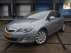 Opel Astra - 1.6 Turbo Cosmo *Automaat * Lm velgen