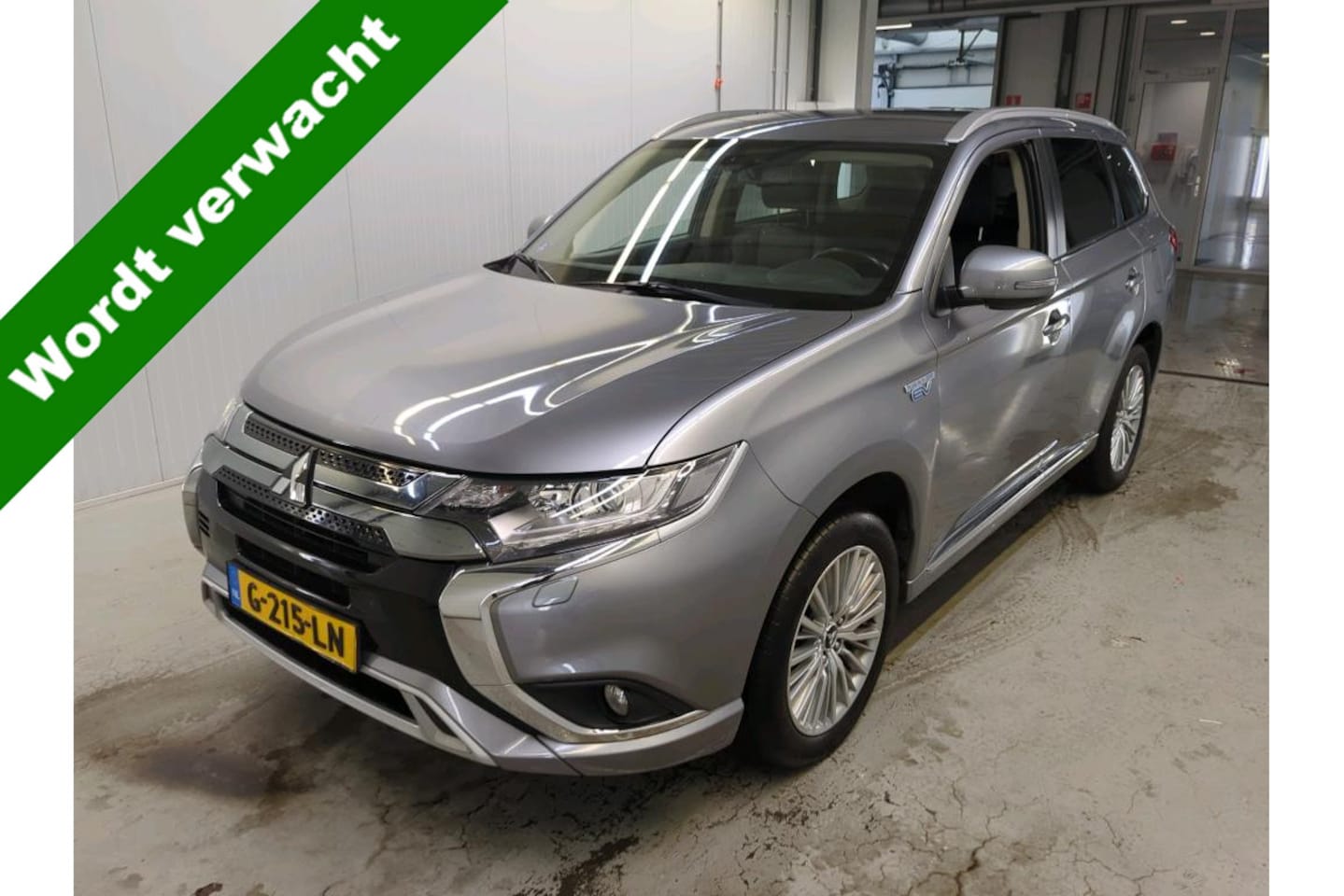 Mitsubishi Outlander - 2.4 PHEV Pure+ NL AUTO | CAMERA | CARPLAY | STOELVERW | - AutoWereld.nl