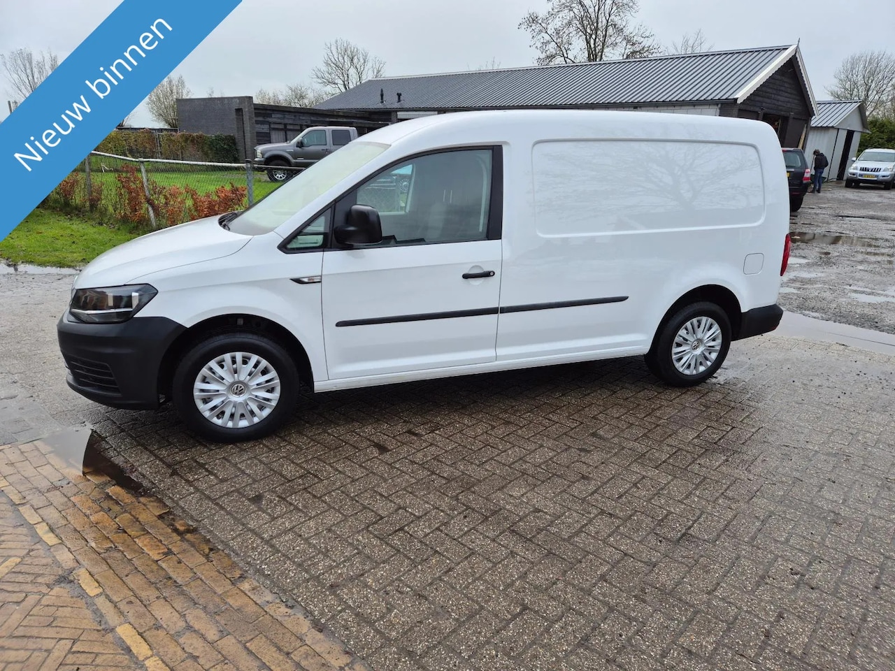 Volkswagen Caddy Maxi - 2.0 TDI L2H1 BMT Economy Business - AutoWereld.nl