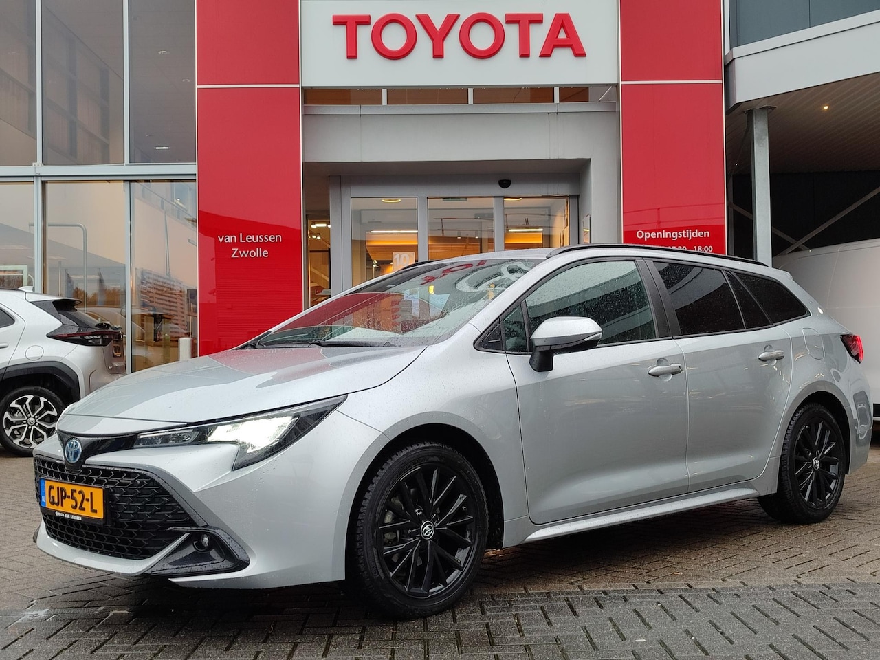 Toyota Corolla Touring Sports - HYBRID 140 ACTIVE 17' LM-VELGEN PRIVACY GLASS AD-CRUISE DAB CLIMA CAMERA LED VERLICHTING N - AutoWereld.nl