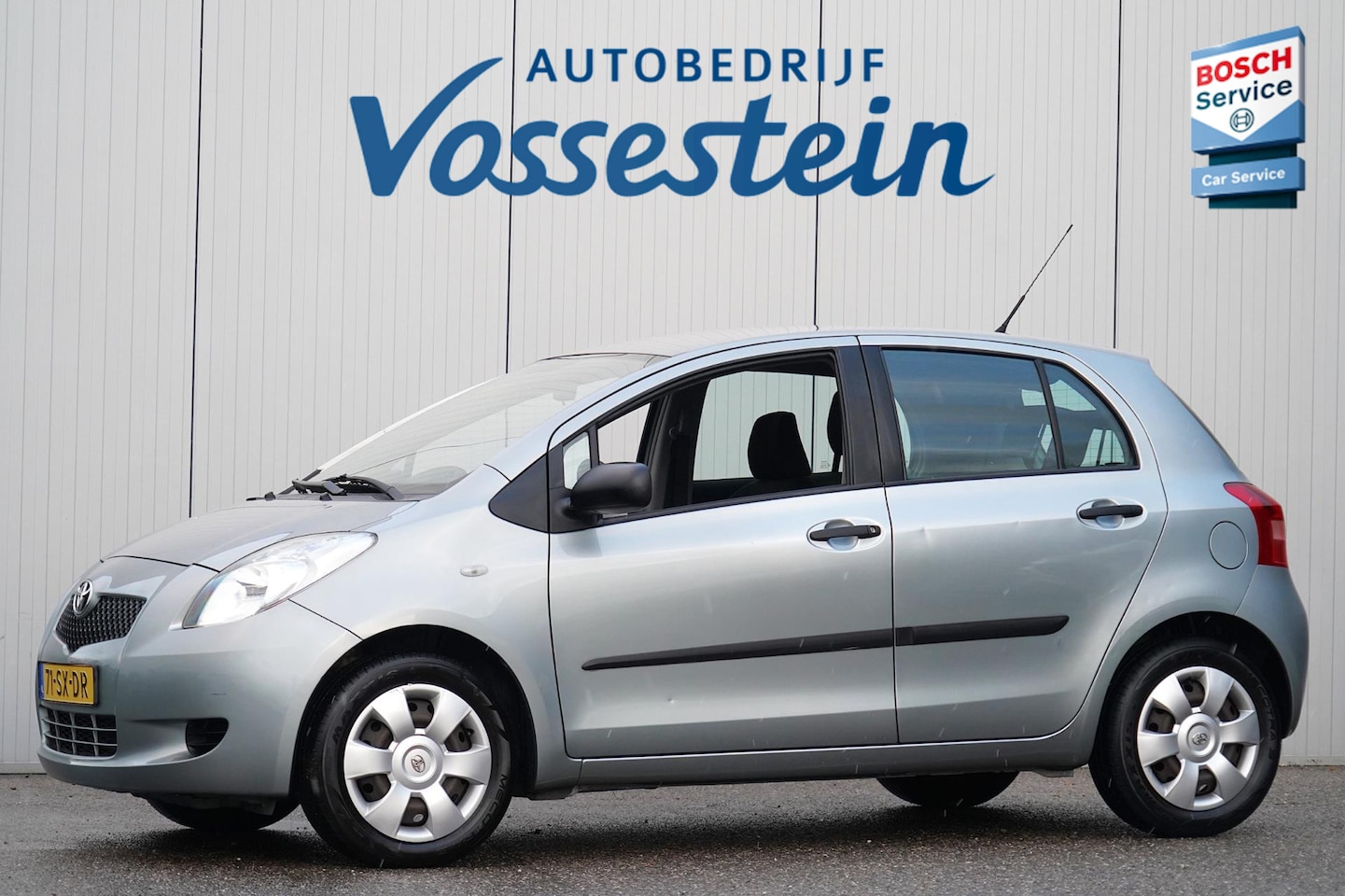 Toyota Yaris - 1.3 VVTi Terra / 96dkm NAP / NL-Auto / Elek. Ramen / Radio-CD - AutoWereld.nl