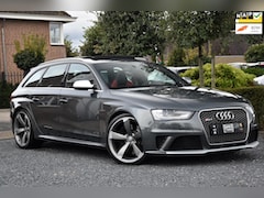 Audi RS4 - Avant 4.2 FSI V8 Quattro 450 PK NL Auto Sportuitlaat Pano Camera Carbon 20''