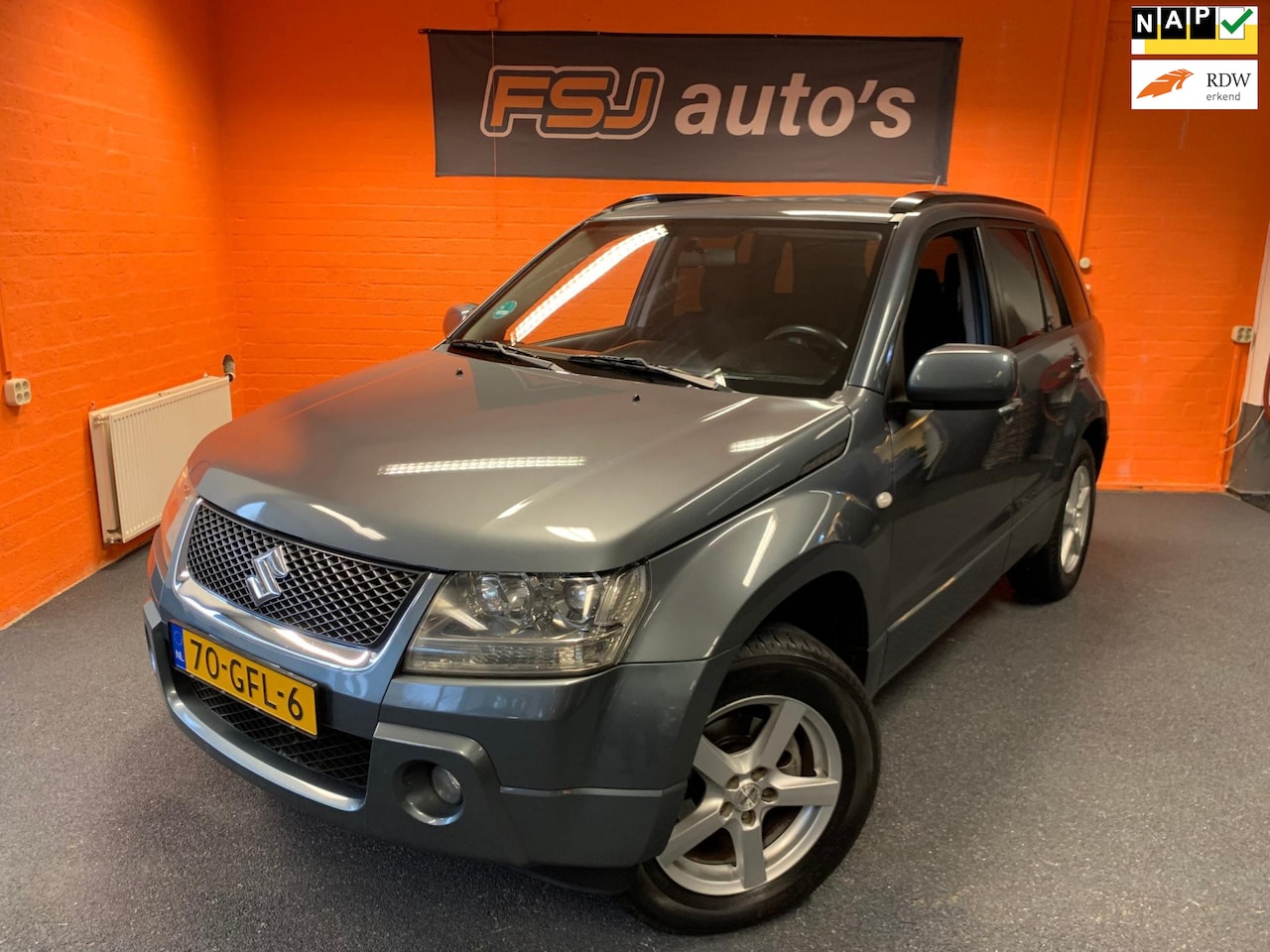 Suzuki Grand Vitara - 2.0-16V 4WD / SHOGUN / AUTOMAAT!! - AutoWereld.nl