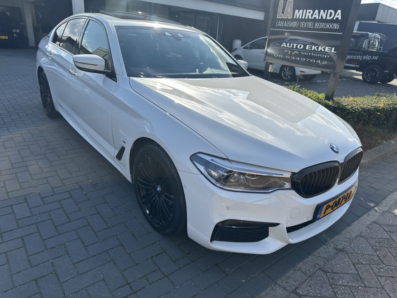 BMW 5-serie - 530e iPerf High Exe - AutoWereld.nl