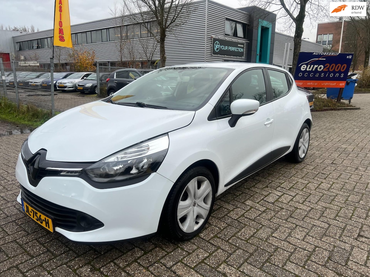 Renault Clio - 0.9 TCe Dynamique - NAVIGATIE - 5 DEURS - WIT ! - AutoWereld.nl