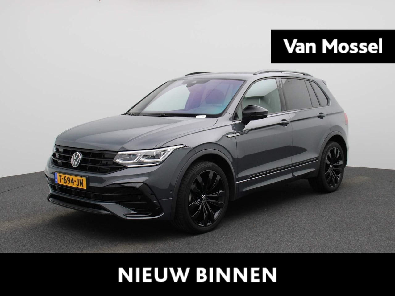 Volkswagen Tiguan - 1.5 TSI R-Line Business+ DSG 150 PK < | Automaat | Panoramadak | Leder interieur | Black S - AutoWereld.nl