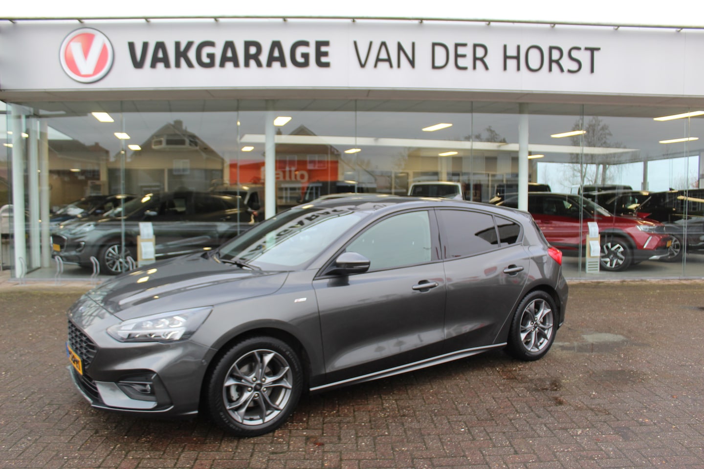 Ford Focus - 1.0 EcoBoost Hybrid ST Line X Business 125pk Navigatie , Cruise  control , Trekhaak , Blue - AutoWereld.nl