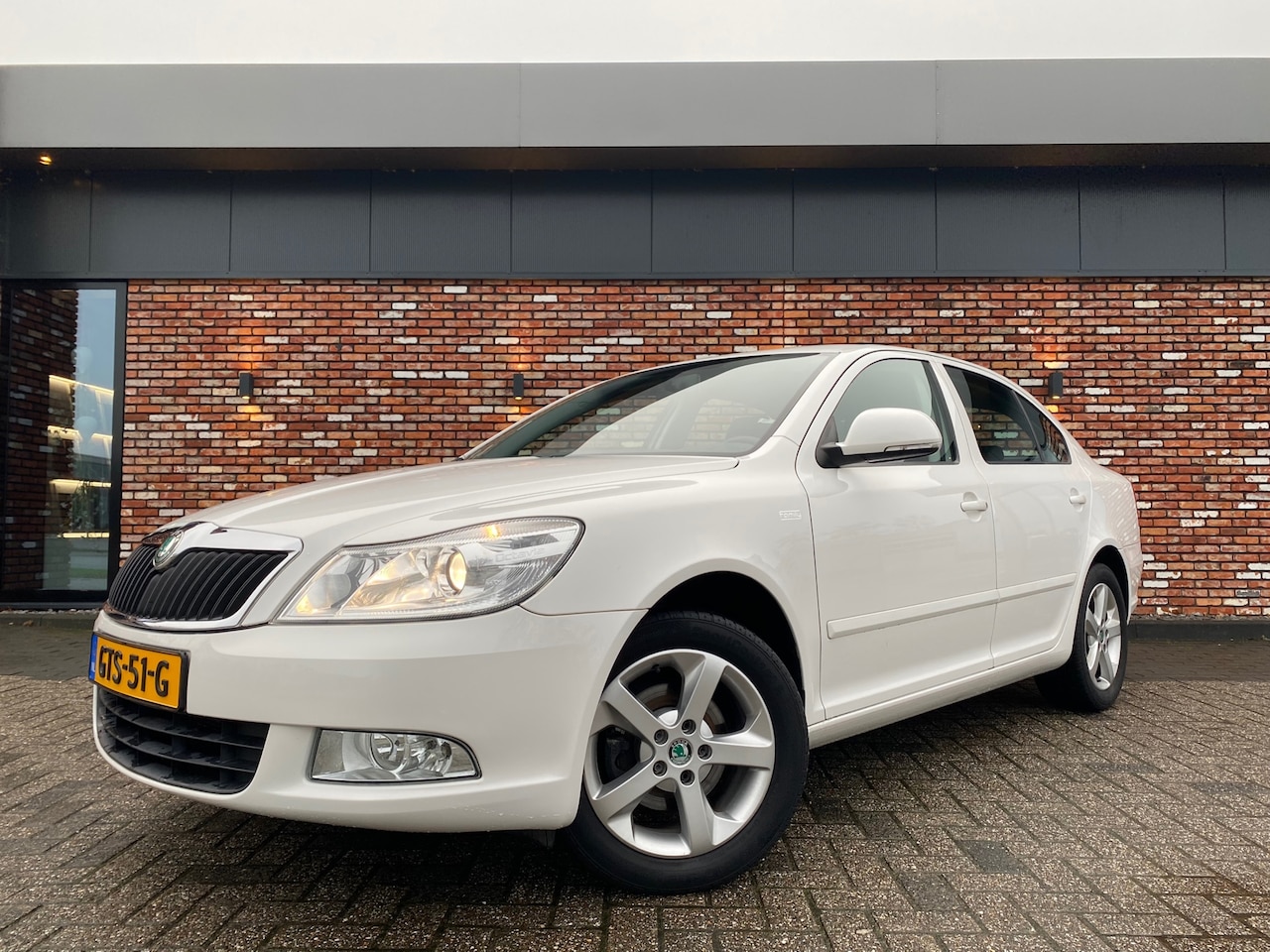 Skoda Octavia - 1.2 TSI Ambition Cruise Stoelverw 120000km Trekhaak! - AutoWereld.nl