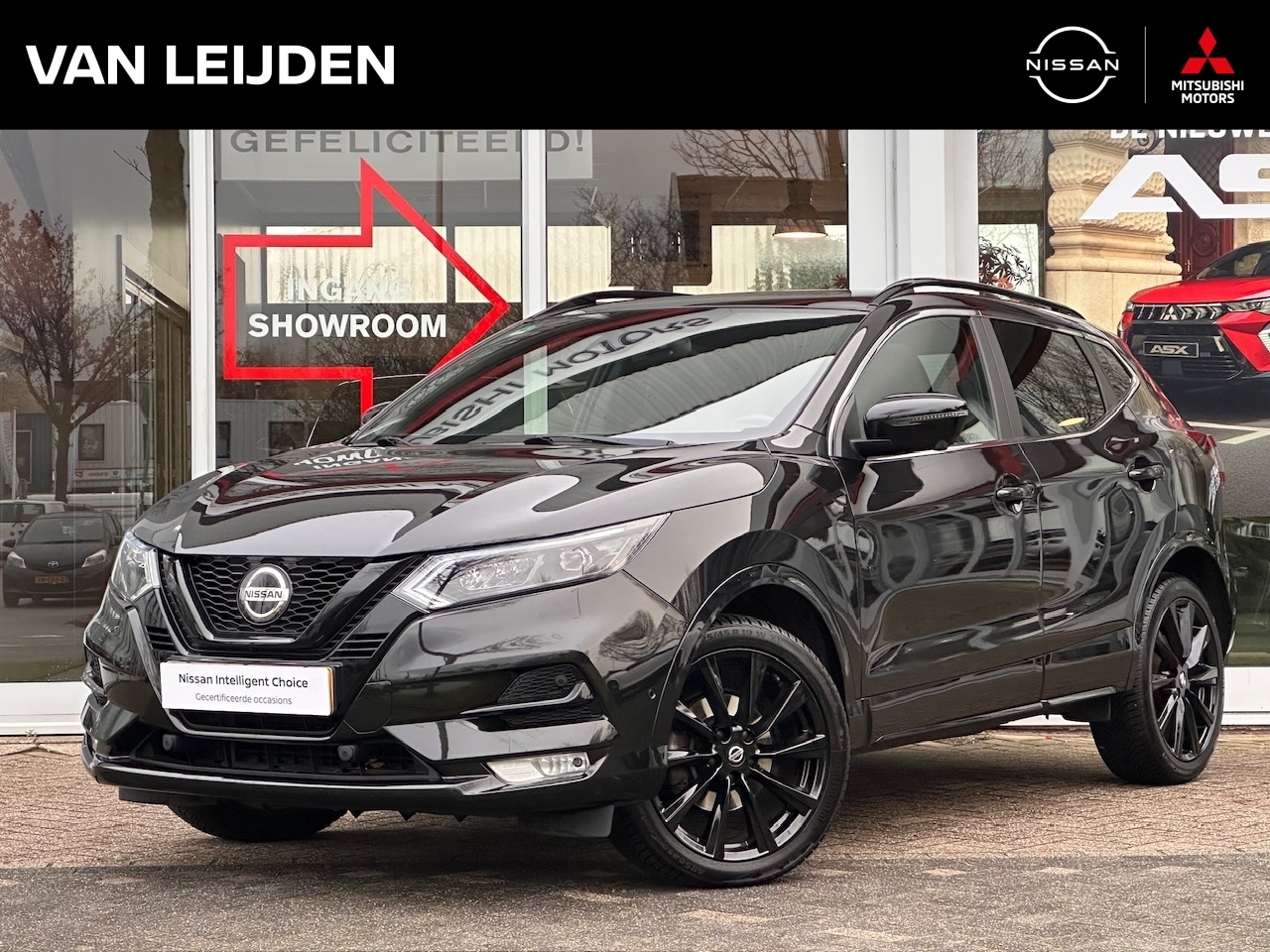 Nissan Qashqai - 1.3 DIG-T 160pk AUTOMAAT N-TEC | Leder-Alcantara | Adaptive cruise | Panoramadak | Navigat - AutoWereld.nl