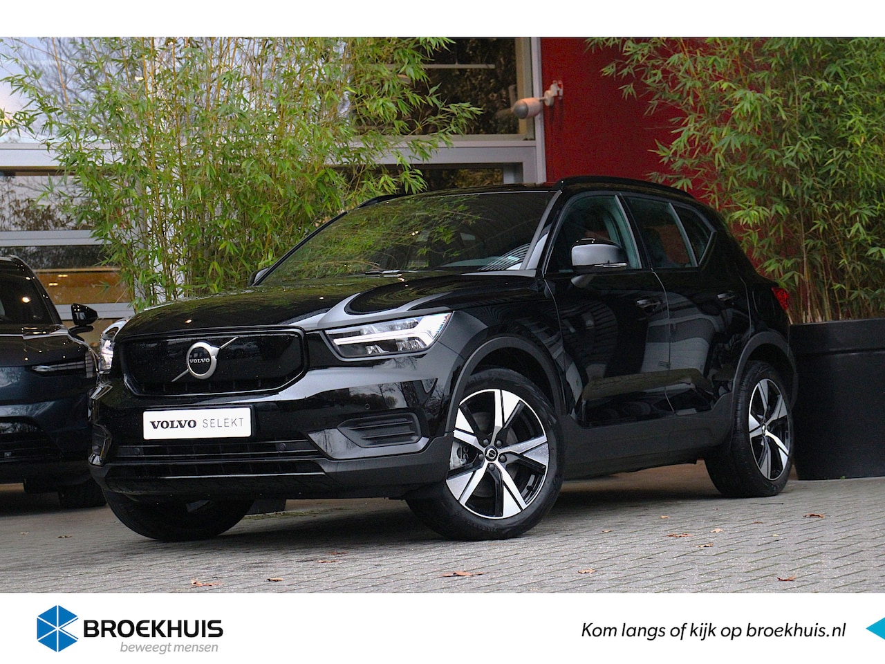 Volvo XC40 - Recharge Twin Plus | Trekhaak | Achteruitrijcamera | Adaptieve Cruise met Stuurhulp | BLIS - AutoWereld.nl