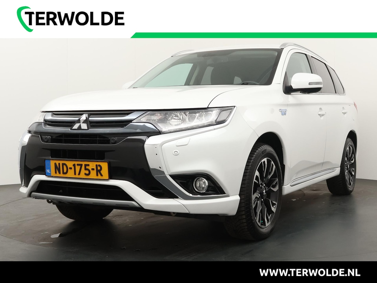 Mitsubishi Outlander - 2.0 PHEV instyle 2.0 PHEV instyle - AutoWereld.nl