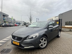 Volvo V40 - 1.6 D2 Navigatie|Clima|Digital Dash Luxe model 2013