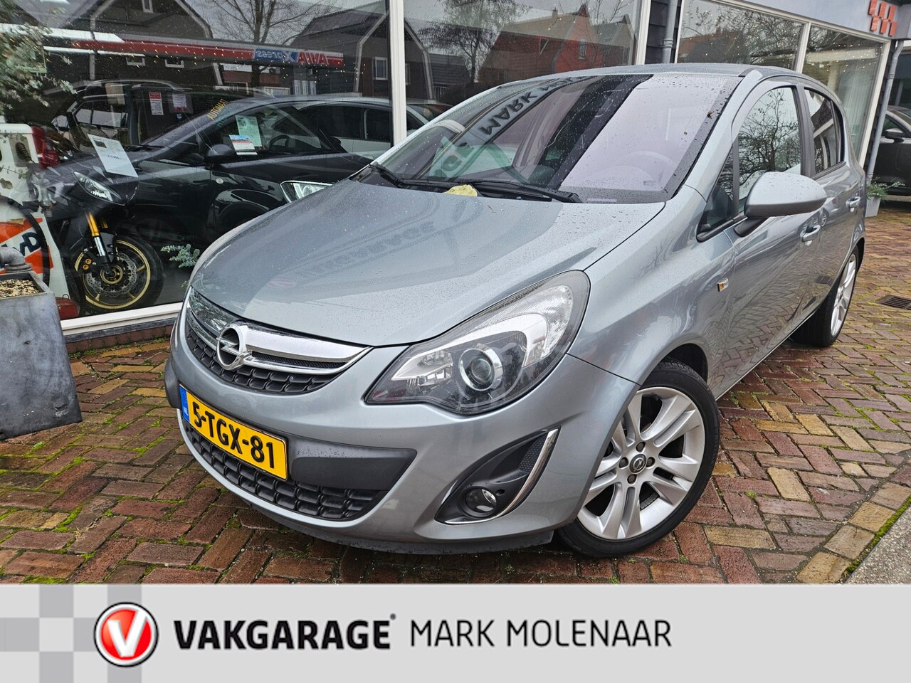 Opel Corsa - 1.4-16V Cosmo leuke complete auto!! - AutoWereld.nl