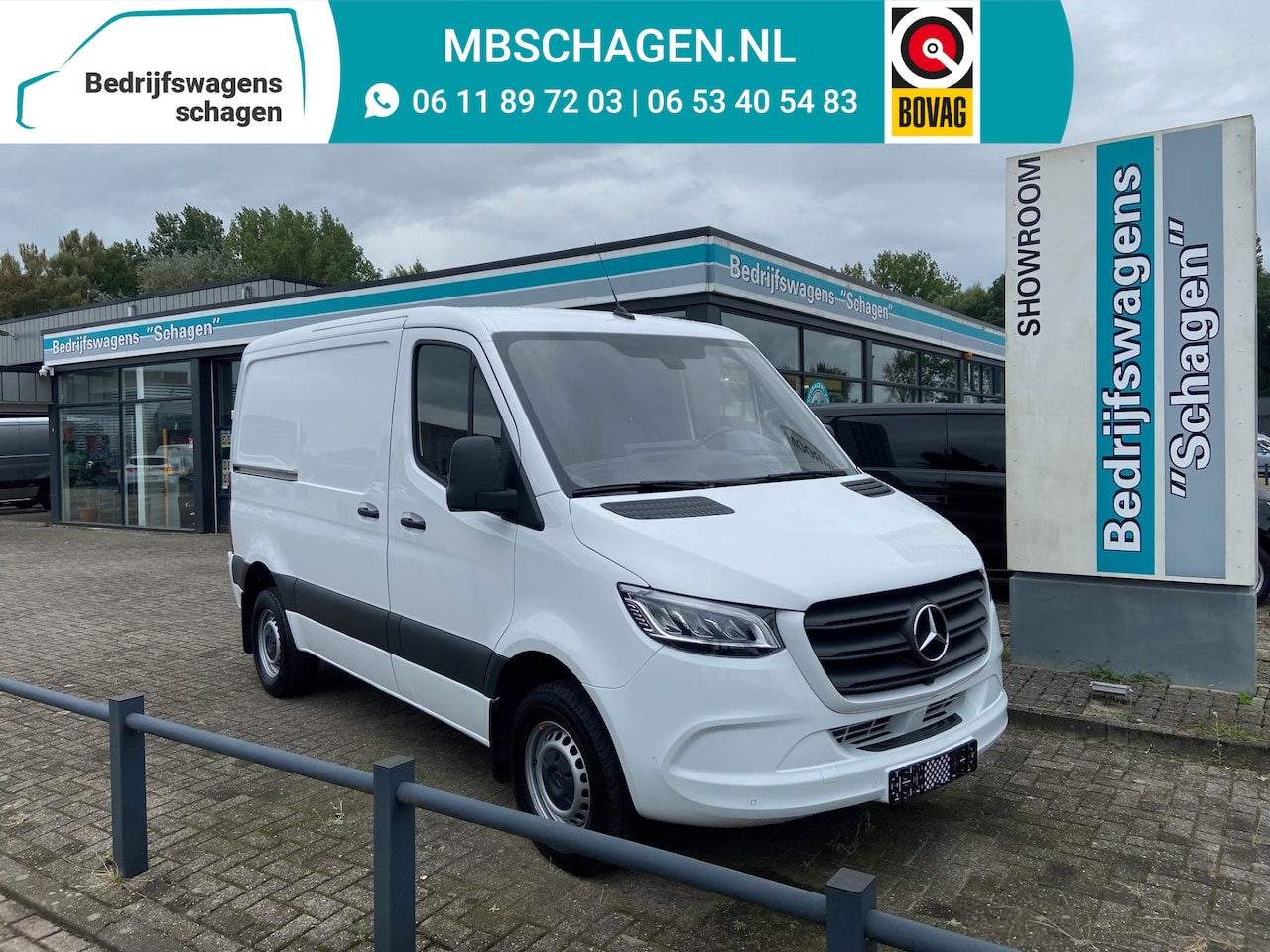 Mercedes-Benz Sprinter - 317 CDI L1H1 RWD | Euro 6 | 3.5T AHW mogelijk! | LED | Trekhaak | 360º Camera | Aut. 9G Tr - AutoWereld.nl