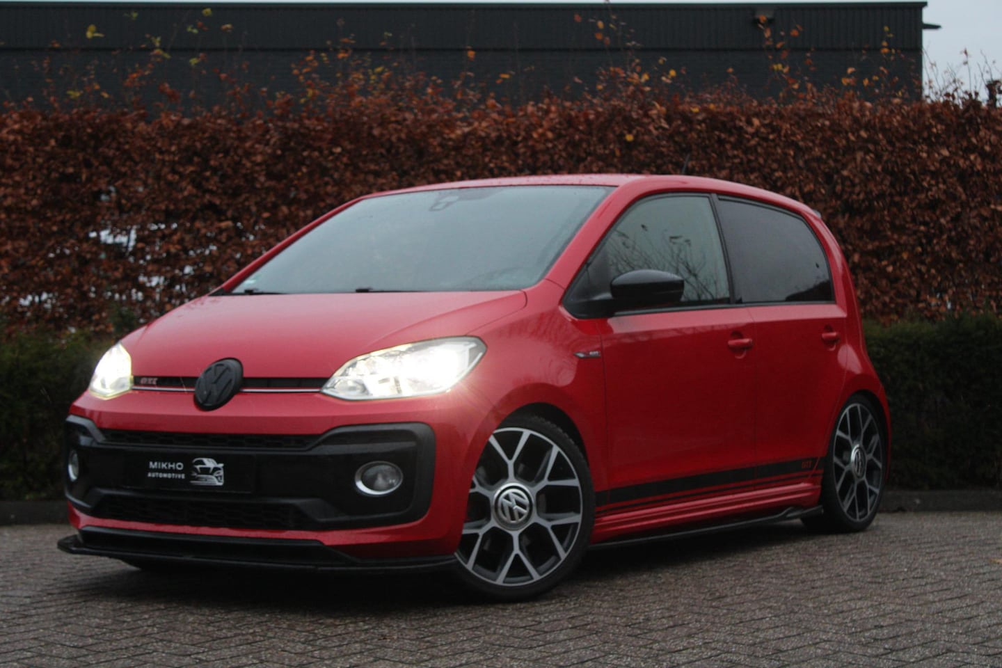 Volkswagen Up! - 1.0 TSI GTI | Stoelverwarming | Camera | Cruise control | Maxton design | - AutoWereld.nl