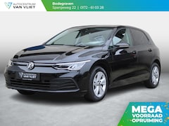 Volkswagen Golf - 1.5 TSI Life | NAVIGATIE | PARKEERHULP |