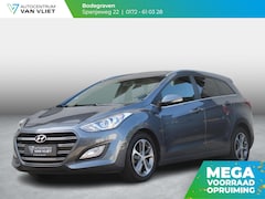 Hyundai i30 Wagon - 1.6 GDi Business Edition | NAVIGATIE | ACHTERUITRIJCAMERA | 1400 KG TREKGEWICHT |