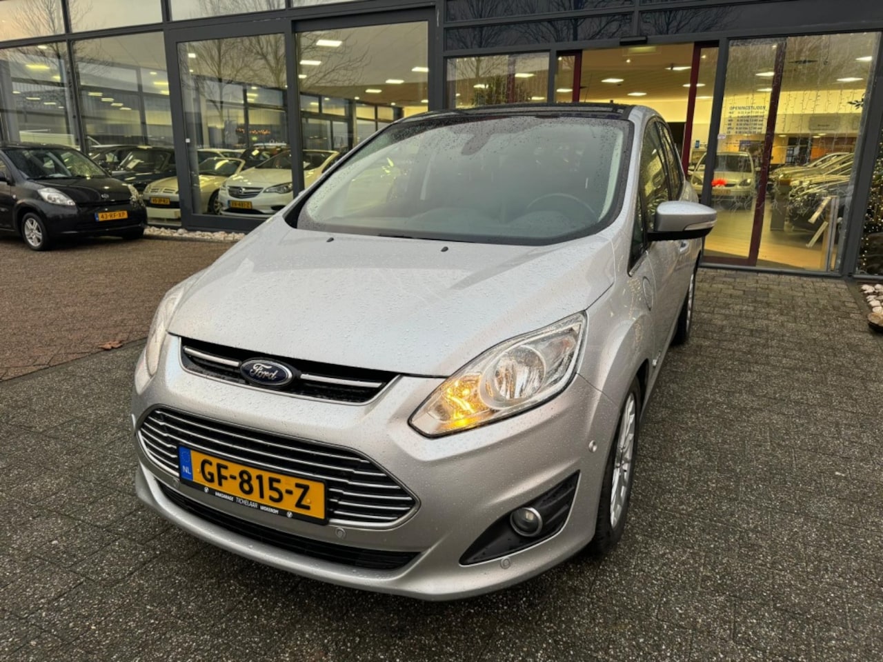 Ford C-Max - 2.0 Plug-in H.TitPl. AUT PANO LEDER APK 9-25 !!! - AutoWereld.nl