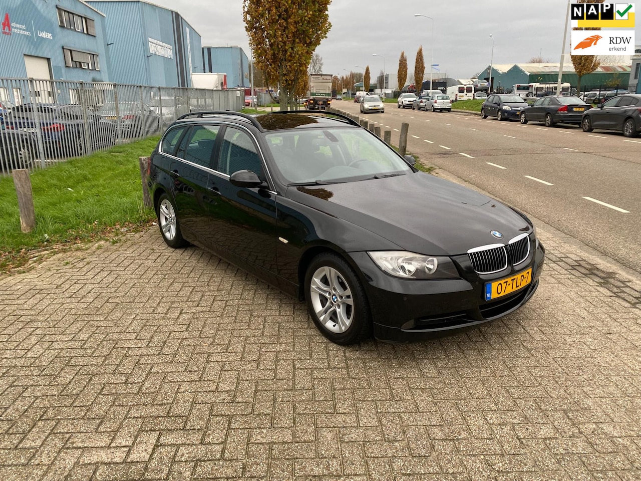 BMW 3-serie Touring - 330i AUTOMAAT !!! - AutoWereld.nl