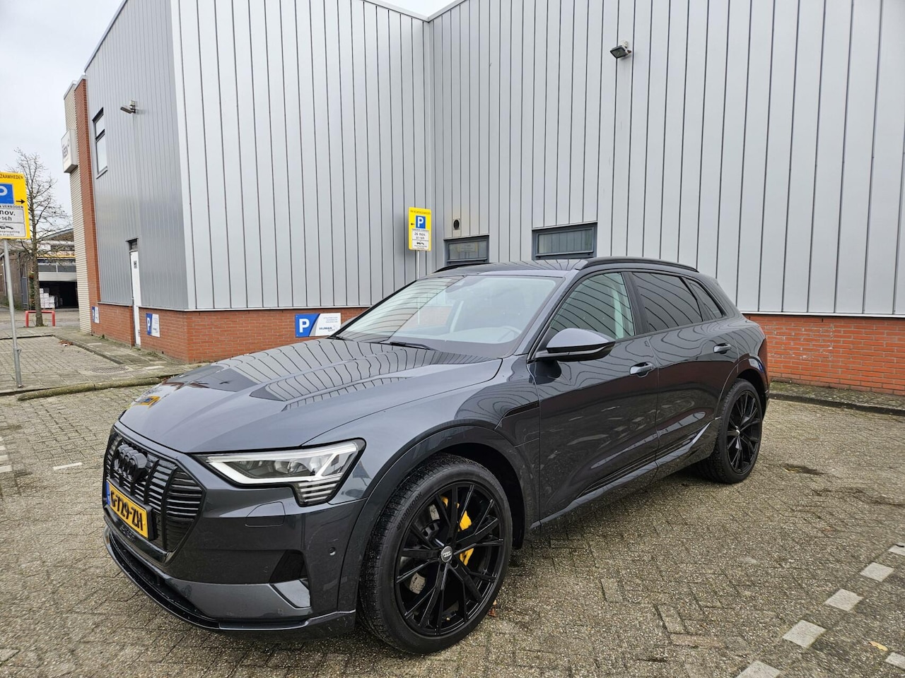 Audi e-tron - e-tron 50 quattro edition Black 71 kWh - AutoWereld.nl