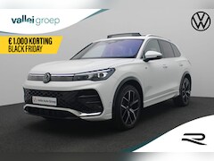 Volkswagen Tiguan - 1.5 eTSI 150PK DSG R-Line Edition | Pano | Trekhaak | Standkachel | Harman/Kardon | IQ Lig