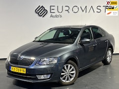 Skoda Octavia - 1.0 TSI Greentech Ambition Business Navi Cruise Schuifdak Airco Pdc Nieuwe Apk