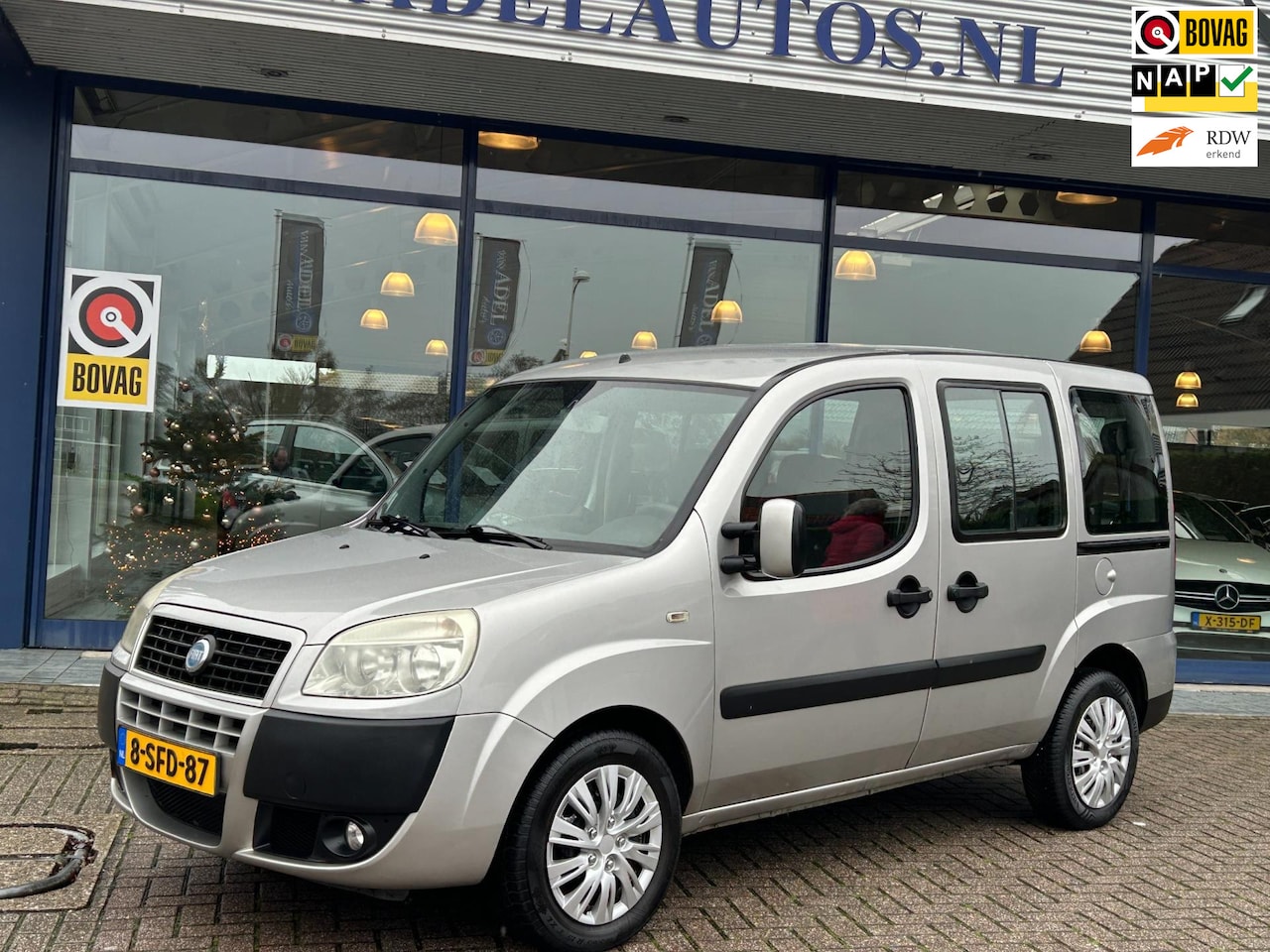 Fiat Doblò - 1.4 Family Plus 7 Pers! Airco Schuifdeuren Elek.Pakket Trekhaak Nieuwe APK Nette Staat! - AutoWereld.nl