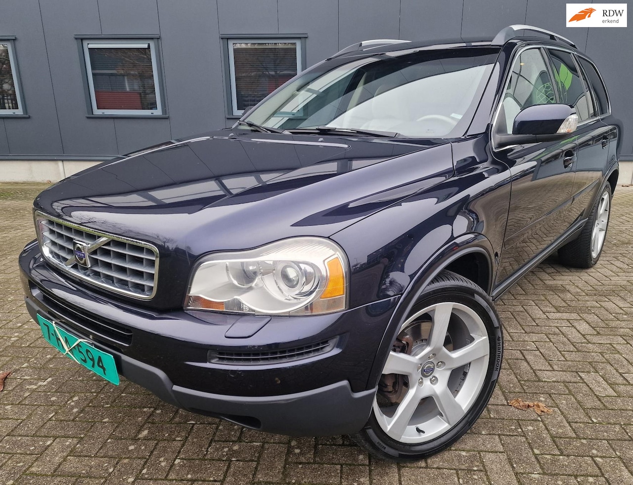 Volvo XC90 - 2.4 D5 Summum netto € 15.250 ex BTW, bijtelvriendelijk! - AutoWereld.nl