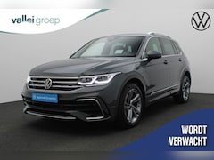 Volkswagen Tiguan - 1.4 TSI 245PK DSG eHybrid R-Line Business+ | Trekhaak | IQ Light | HUD | Navi | ACC | Came