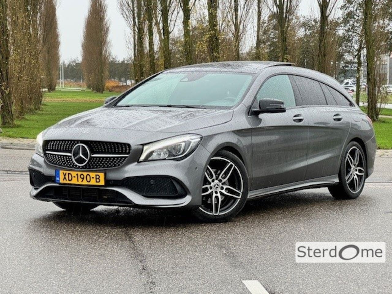 Mercedes-Benz CLA-klasse Shooting Brake - l AMG line l Panoramadak l Camera l Distronic l Afneembare trekhaak l LED l Stoelverwarmin - AutoWereld.nl