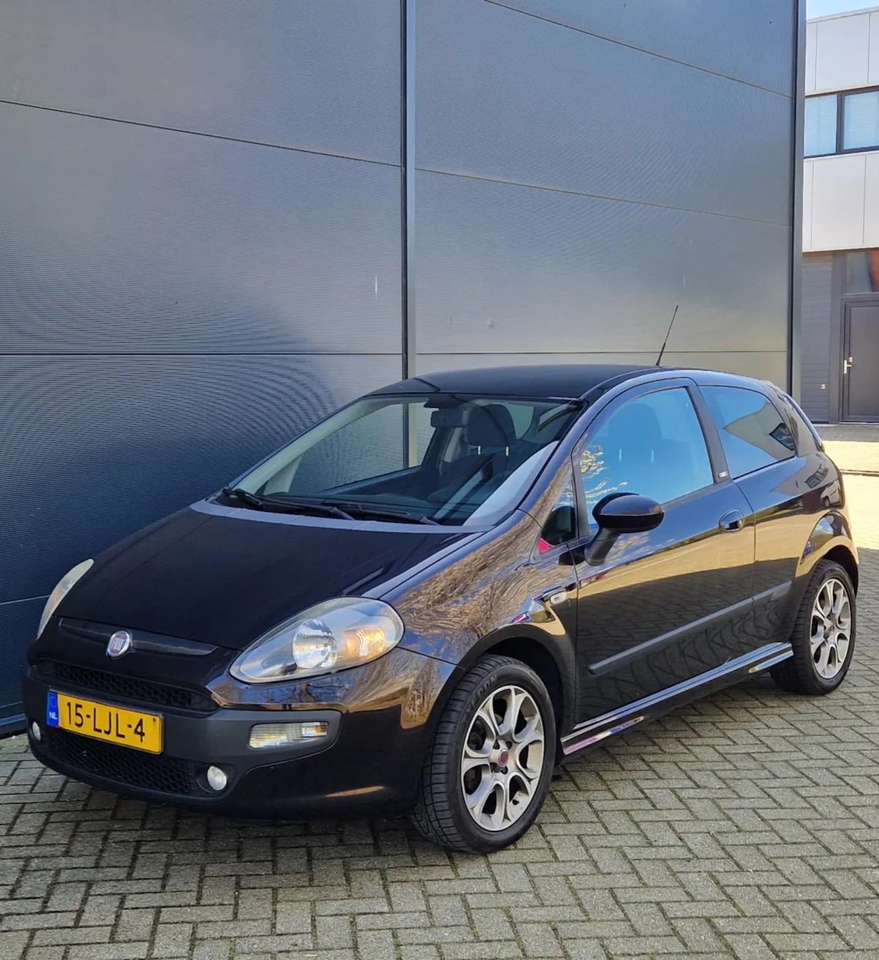 Fiat Grande Punto - Punto 1.4 Actual - AutoWereld.nl