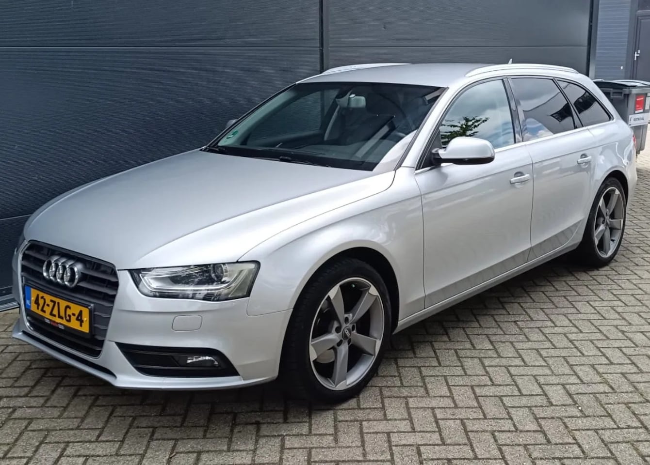 Audi A4 Avant - 2.0 TDI Pro Line Business 2.0 TDI Pro Line Business - AutoWereld.nl