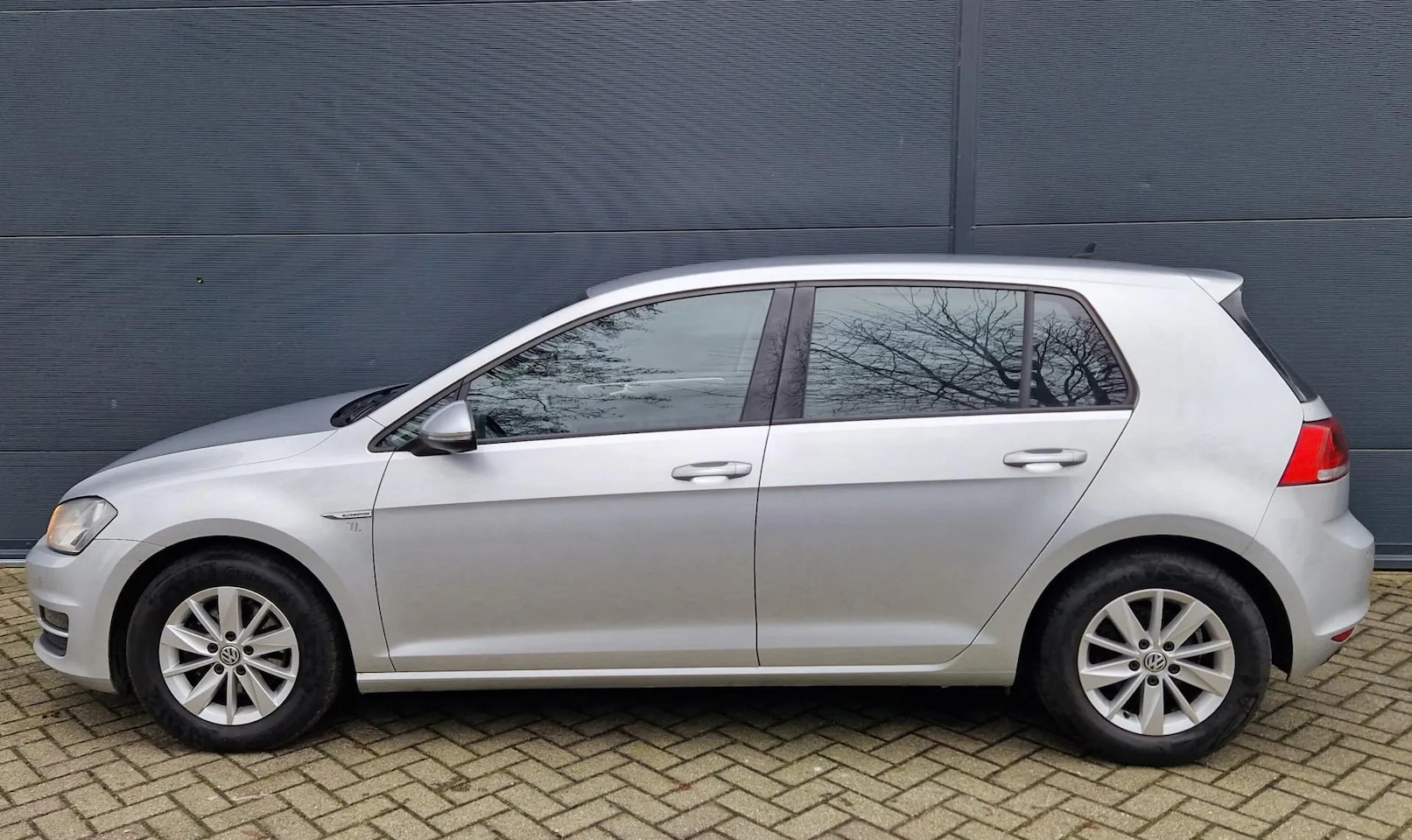 Volkswagen Golf - 1.6 TDI Comfortline BlueMotion 1.6 TDI Comfortline BlueMotion - AutoWereld.nl