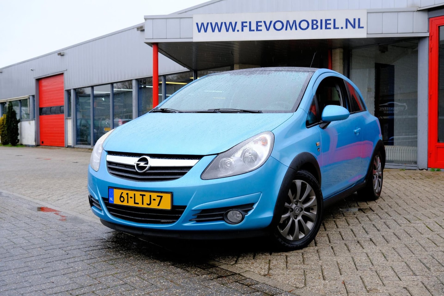 Opel Corsa - 1.2-16V '111' Edition Airco|LMV - AutoWereld.nl