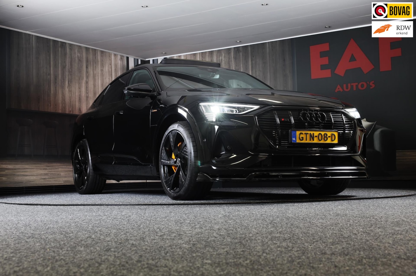 Audi e-tron Sportback - 55 Quattro S Line 95 kWh / Acc / Lane Assist / Elek Stoelen / 360 Camera / Sfeerverlichtin - AutoWereld.nl