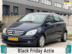 Mercedes-Benz B-klasse - 200 Automaat | Navigatie | Bluethooth | Parkeersensoren voor en achter | Trekhaak