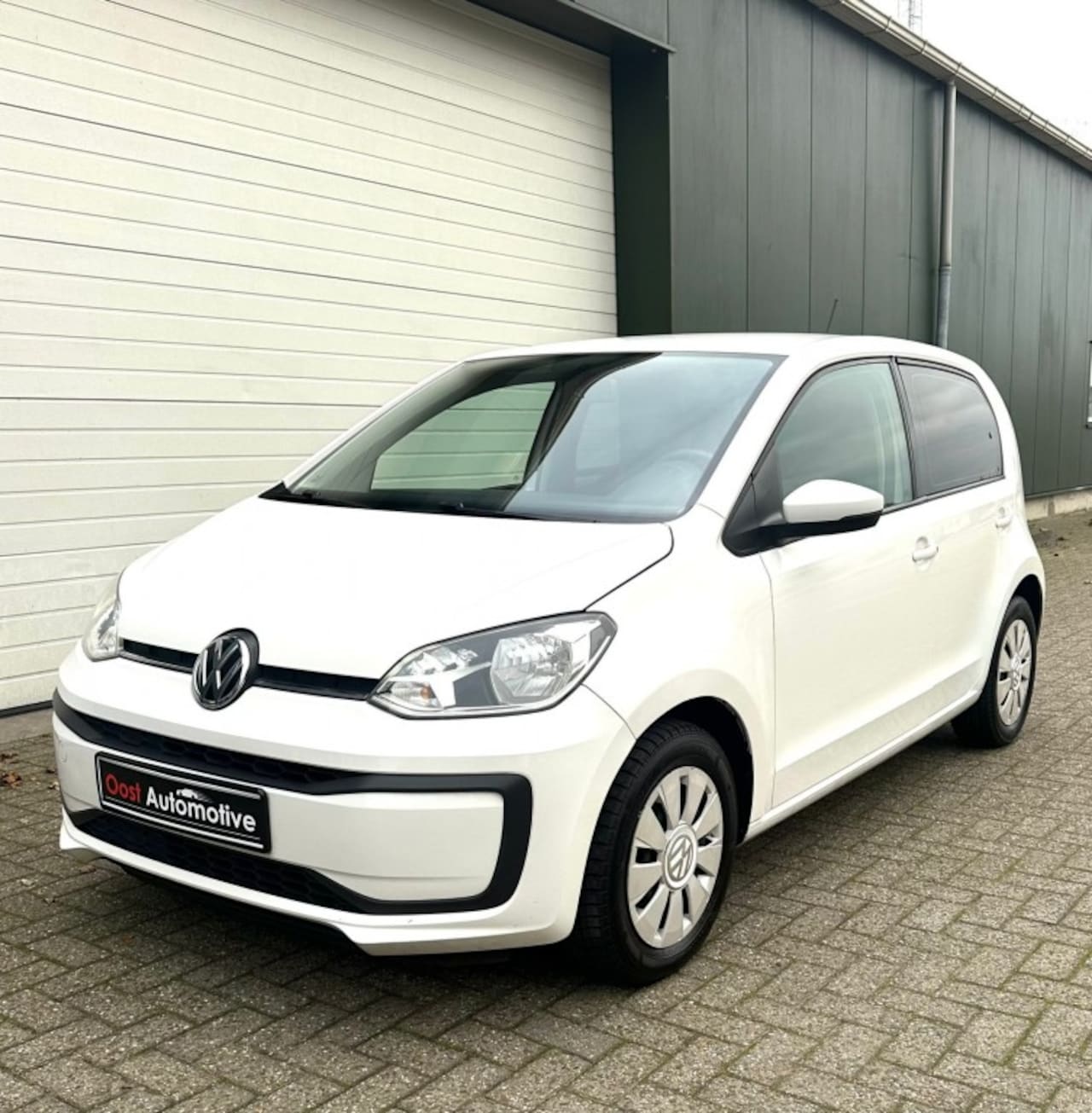 Volkswagen Up! - 1.0 / AIRCO / 5 DRS / TOPSTAAT / 1E EIGENAAR - AutoWereld.nl