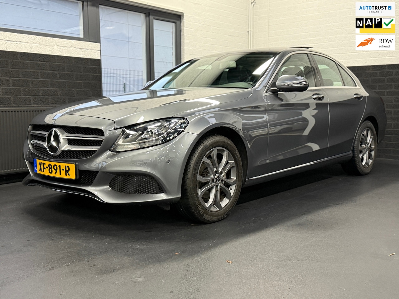 Mercedes-Benz C-klasse - 180 Prestige 180 Prestige, leder, panorama, navi, lage km stand, topstaat - AutoWereld.nl