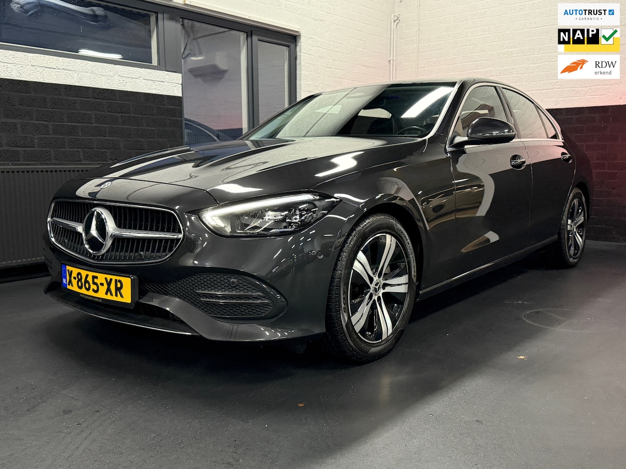 Mercedes-Benz C-klasse - 180 Business Line 180 Business Line, leder, camera, sfeerverlichting, led - AutoWereld.nl