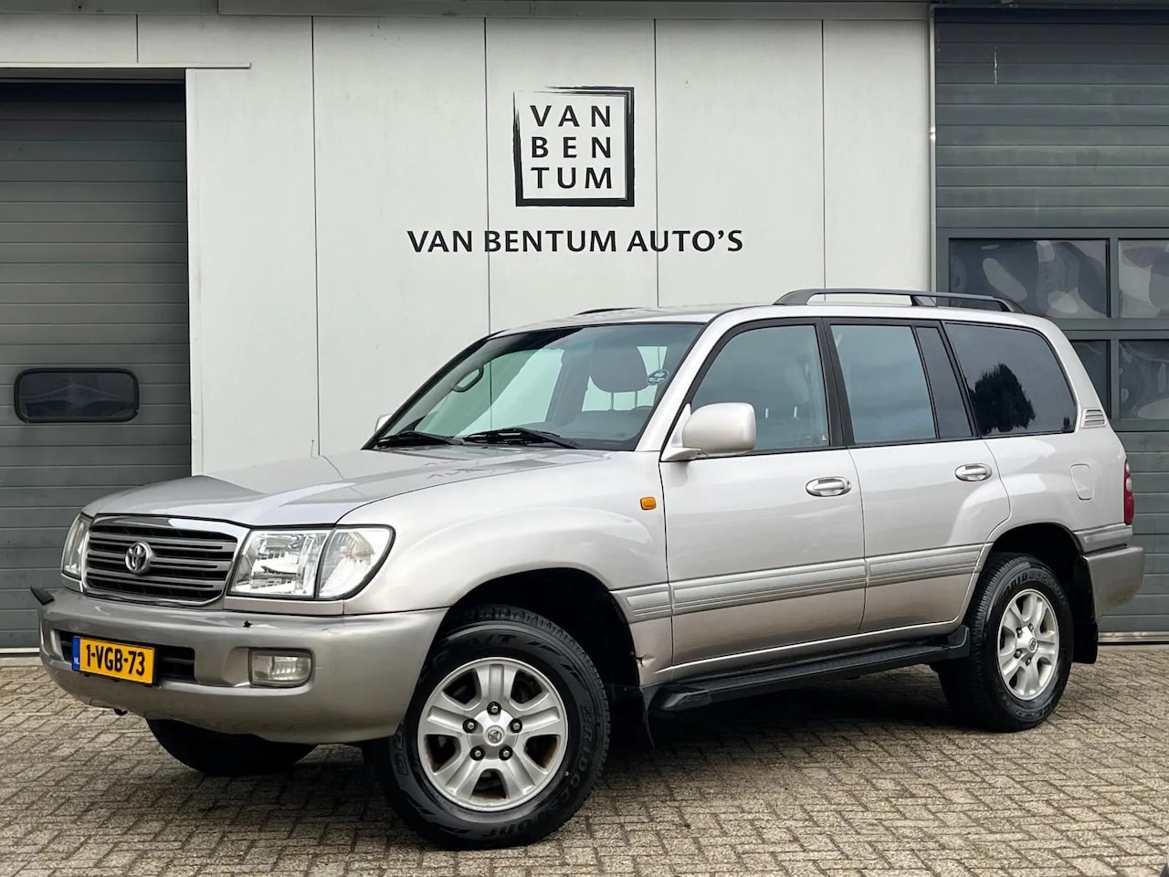 Toyota Land Cruiser 100 - 4.2TD 204pk Autom. 4x4 Leder Luchtvering - AutoWereld.nl