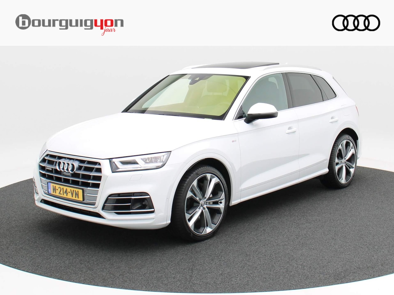 Audi Q5 - 50 TFSI e 300 Pk quattro S-Line | Navi | Full LED | Panoramadak | Leder | 21 Inch | Trekha - AutoWereld.nl