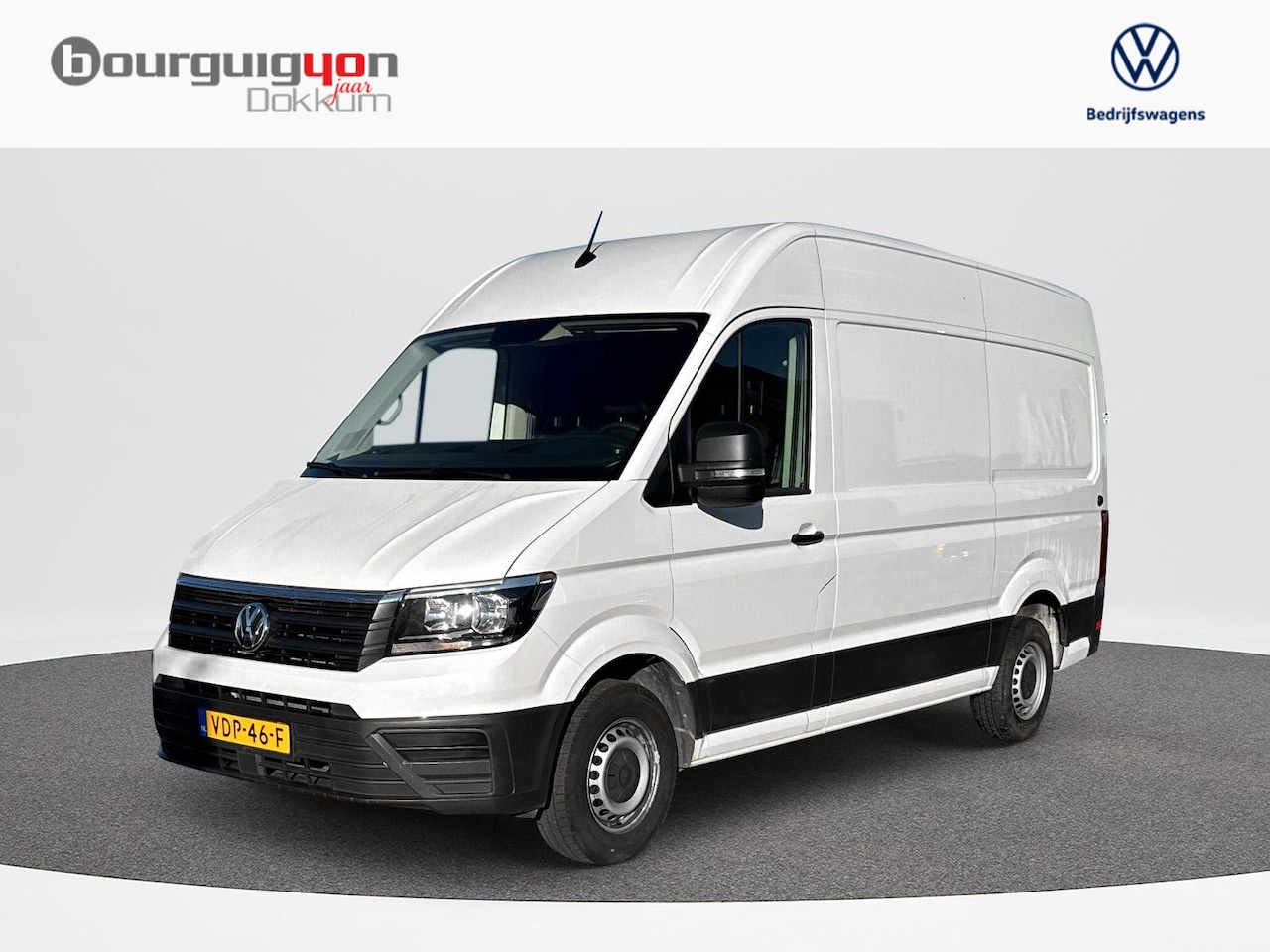 Volkswagen Crafter - 35 2.0 TDI 140 pk L3H2 | Trekhaak | Betimmering | - AutoWereld.nl