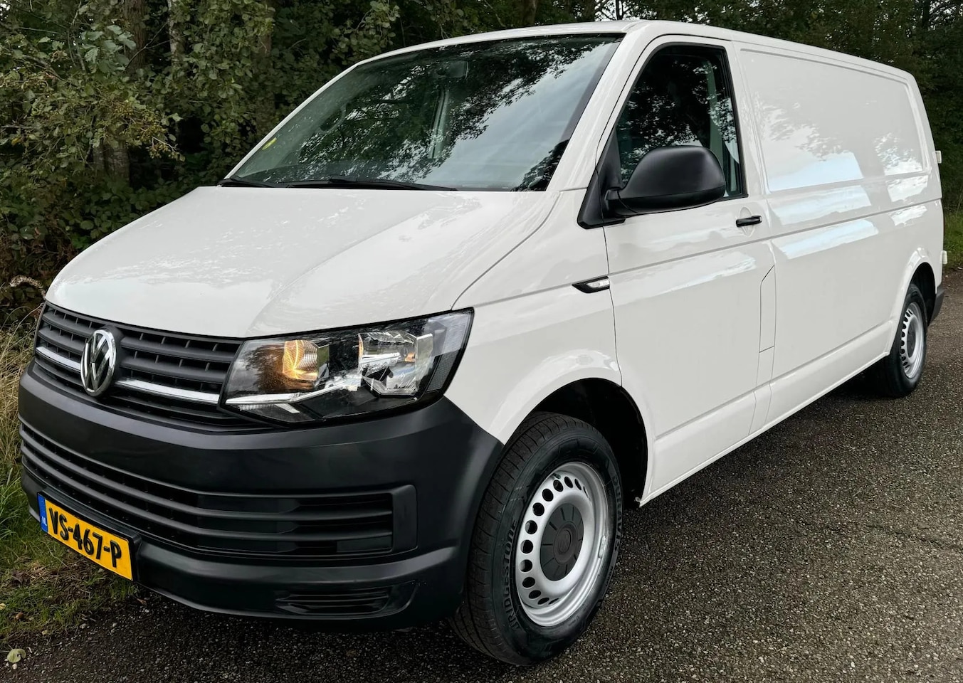 Volkswagen Transporter - 2.0 TDI L2H1 Comfortline 2016 140PK NAP NAVI AIRCO - AutoWereld.nl